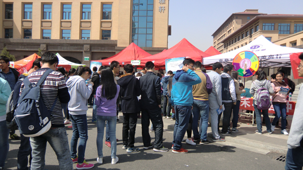 第五届全国大学生绿植领养活动顺利举行